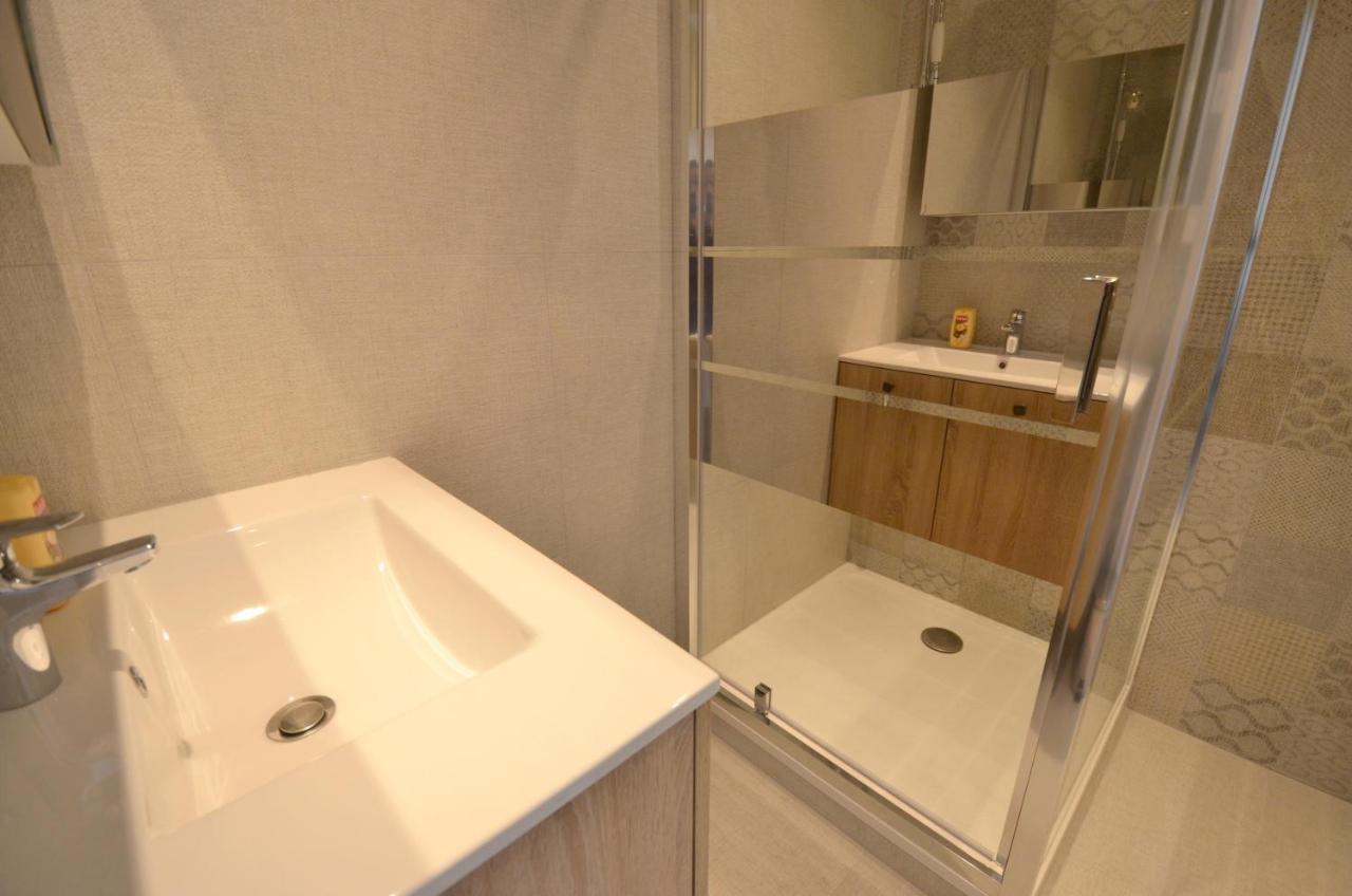 Studio + Balcon + Parking - Ultra Centre Leilighet Annecy Eksteriør bilde
